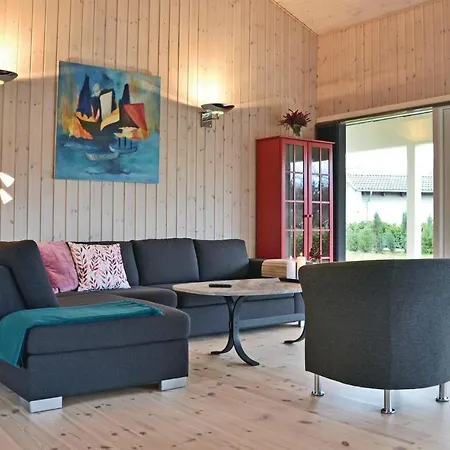 Two-bedroom In Jagerspris Semesterbostad